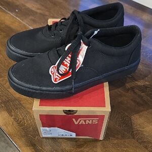 Vans Size 4 Black NEW Canvas Low-Profile Sneakers